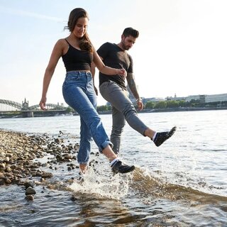 Les #chaussuresPiedsNus #leguano offrent protection et mobilité sur tous les terrains. Pour les activités aquatiques, utiliser ses #pieds est extrêmement plaisant. On peut #marcher , #courir . Les tissus de ces chaussures ultra souples fabriquées en Allemagne sont sont ultra légers et ne gardent pas l'eau. Découvrez la sensation d'être #amphibie #toutterrain et toujours prêts !

 🏖😎🍹🦩🏝

#summervibes #summer #chaussures #aquashoes #chaussurespiedsnus #chaussuresphysiologiques #chaussuresconfort #barefoot #barefootfrance #chaussuresbarefoot #sneaker #marcherpiedsnus #commepiedsnus